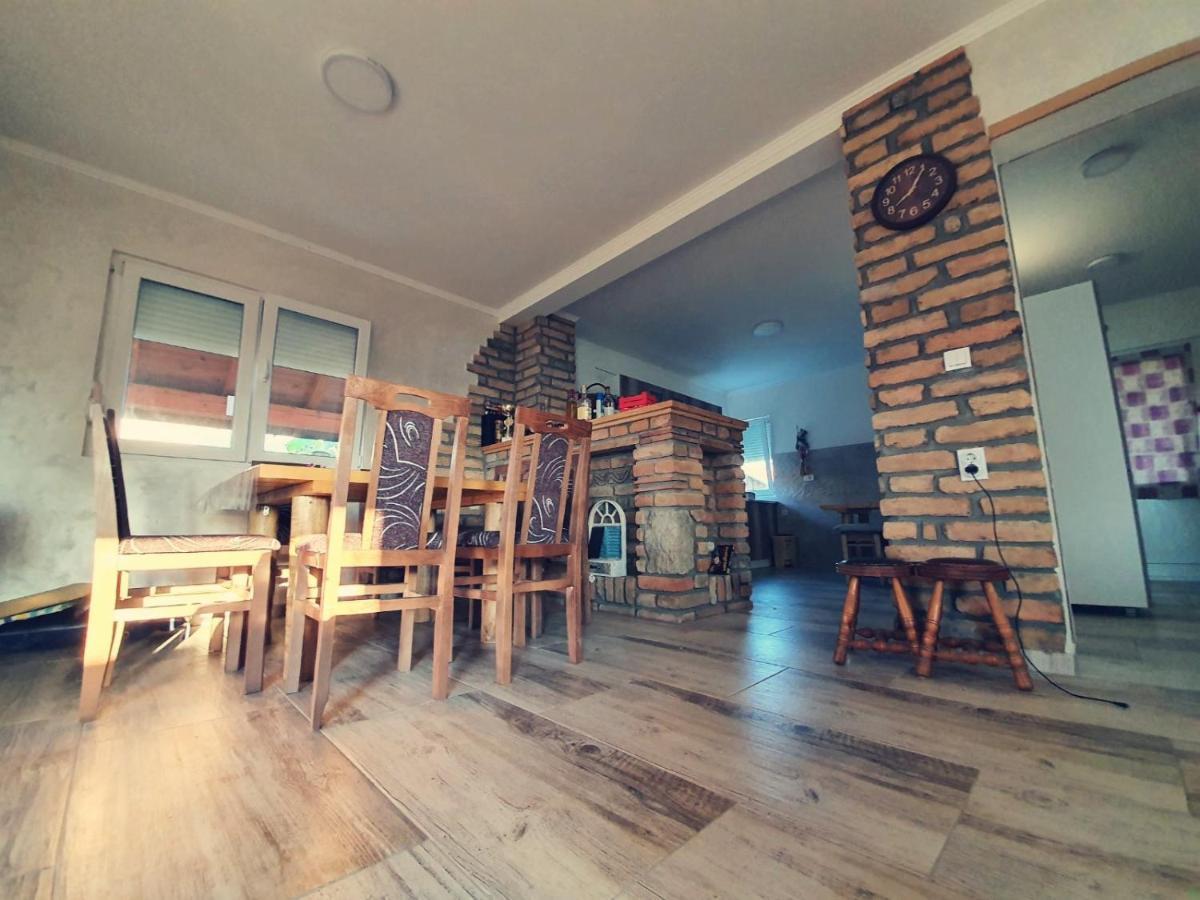 Vila Maza Smederevo Buitenkant foto